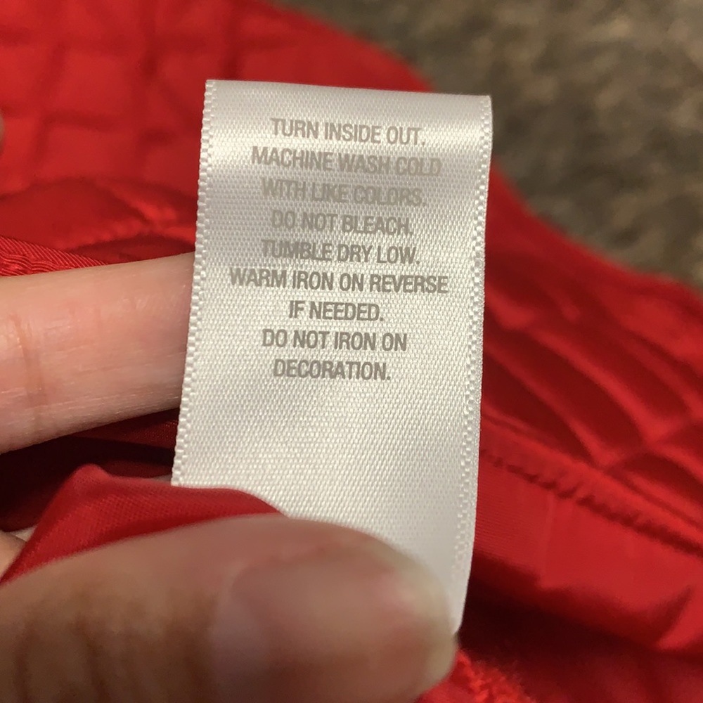 Gently used women’s vest - Picture 4 of 8